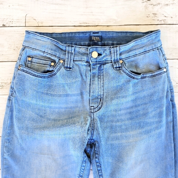 Reba Blue Denim Skinny Jeans Light Wash Super Soft & Stretchy Mid-High Rise 6 - Picture 4 of 8